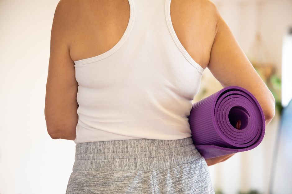 Yoga para dolor de espalda baja: evidencia y práctica en LATAM