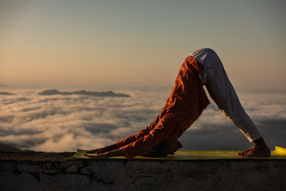 La OMS avala el yoga en la salud: qué significa para tu práctica